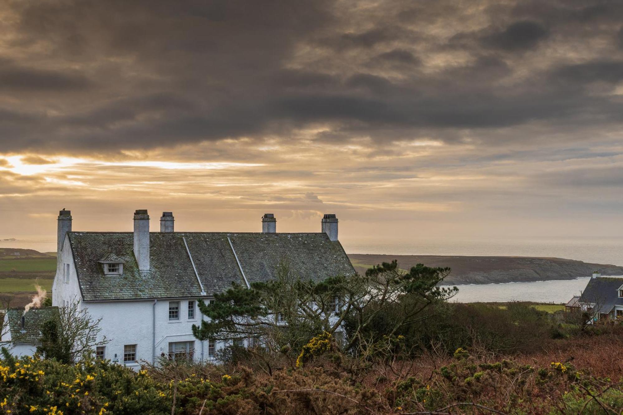 Tan Y Cytiau Holyhead Exterior foto
